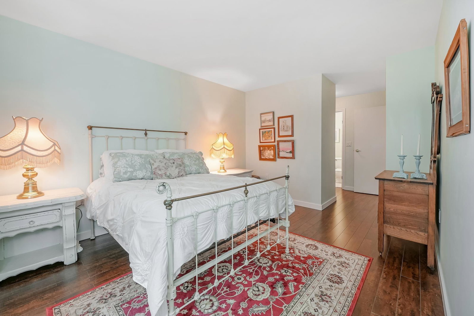 Listing Image 21