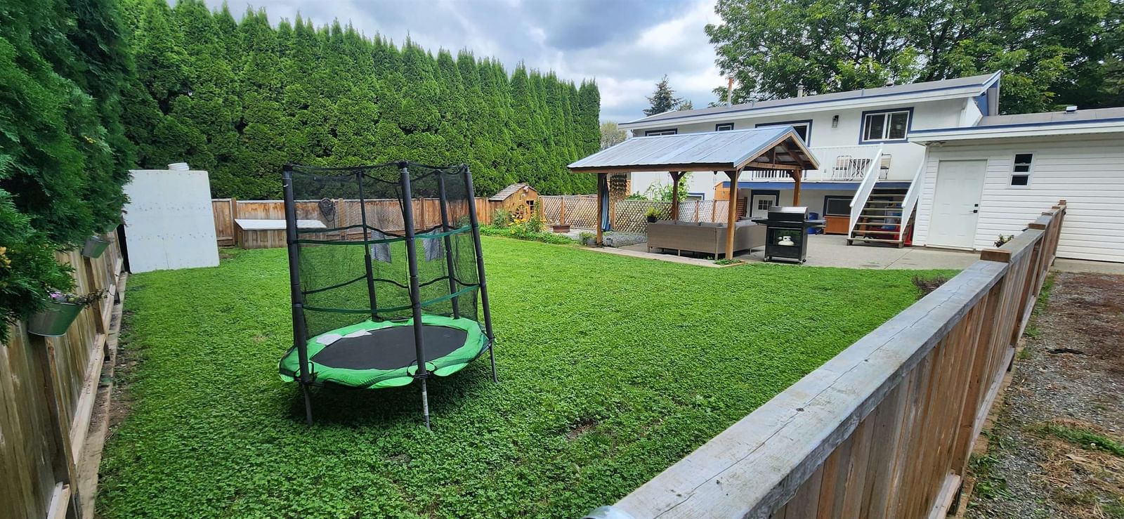 Listing Image 8