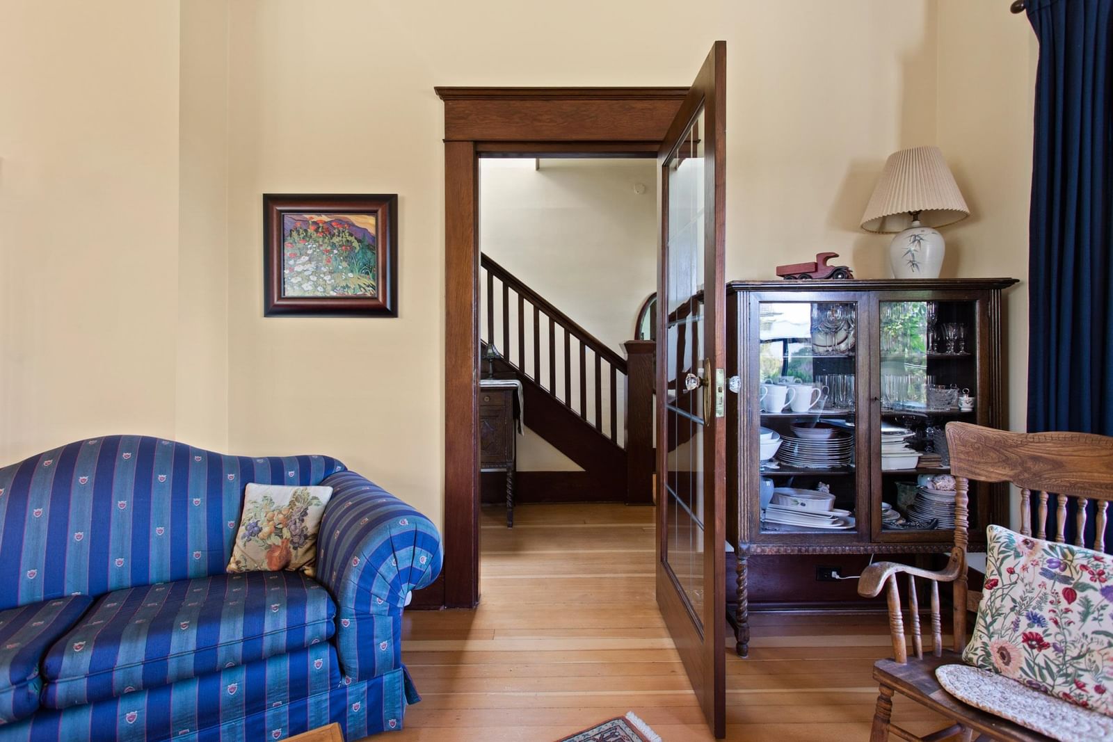 Listing Image 5