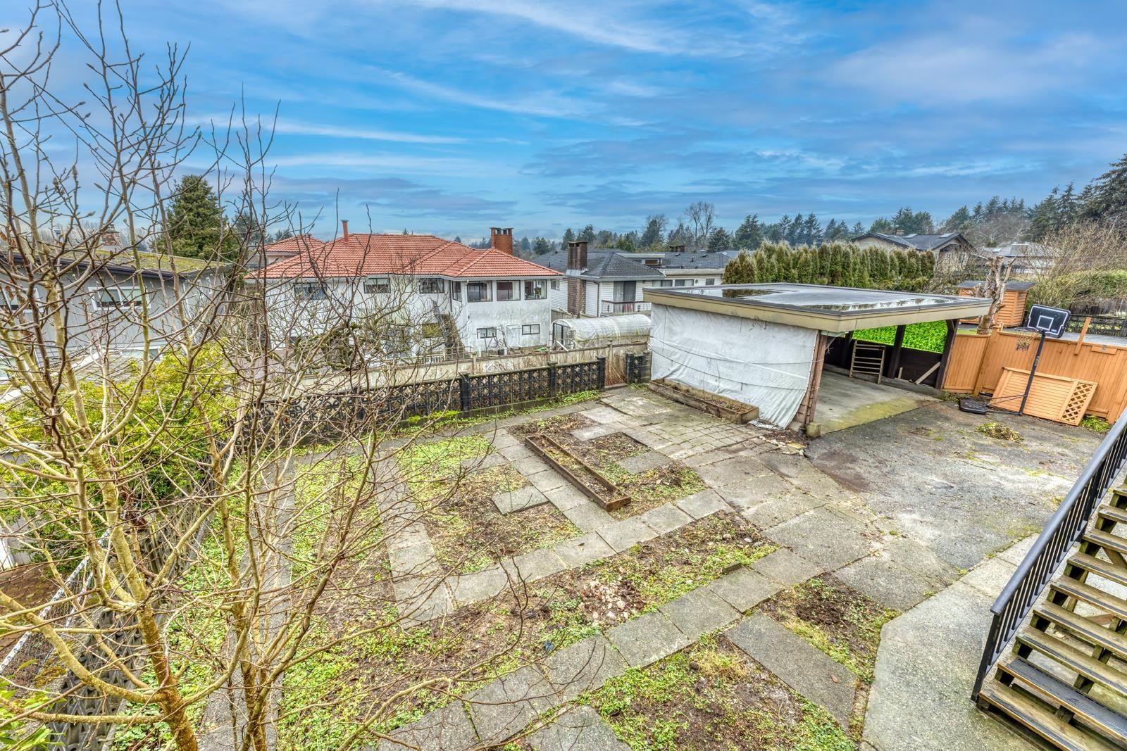 Listing Image 12