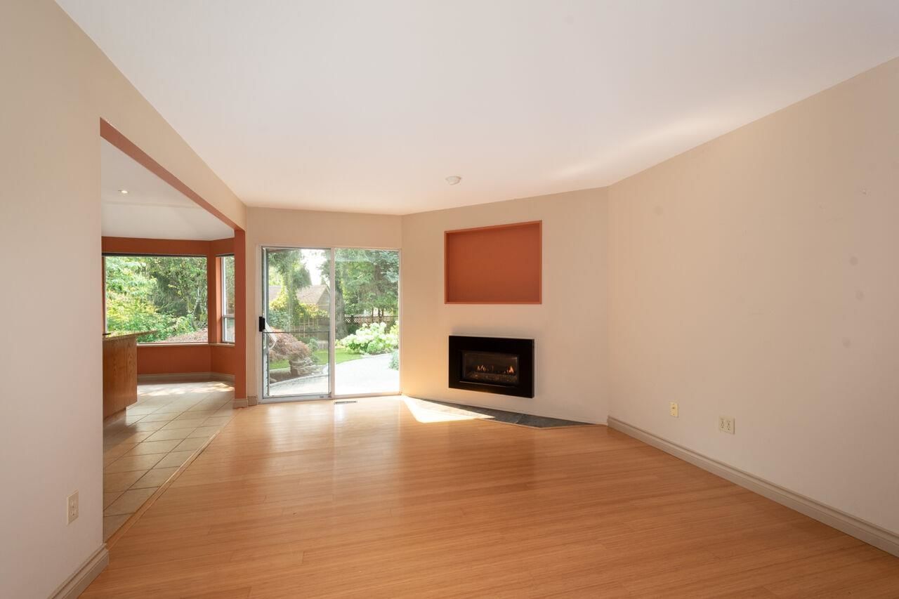 Listing Image 17