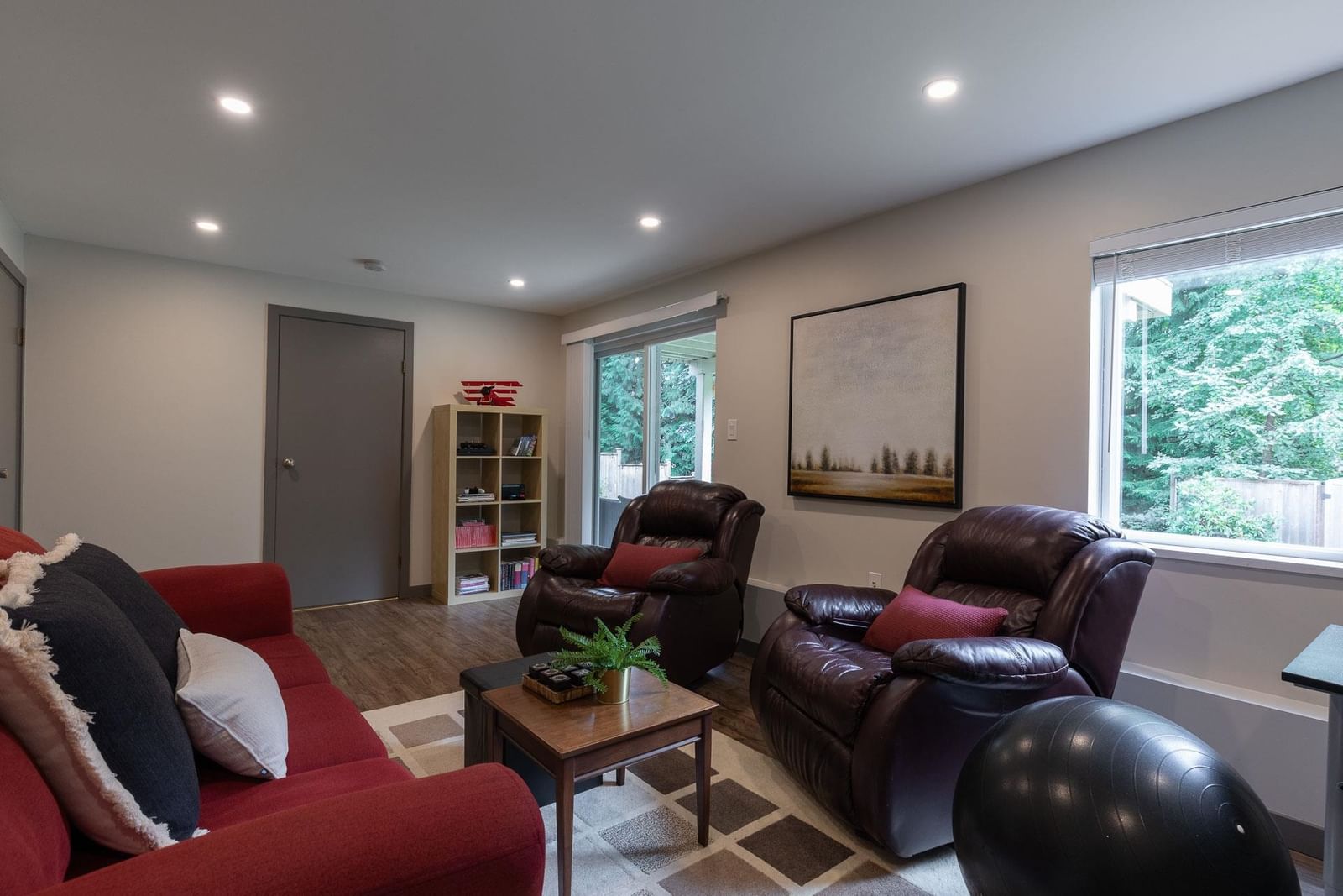 Listing Image 22