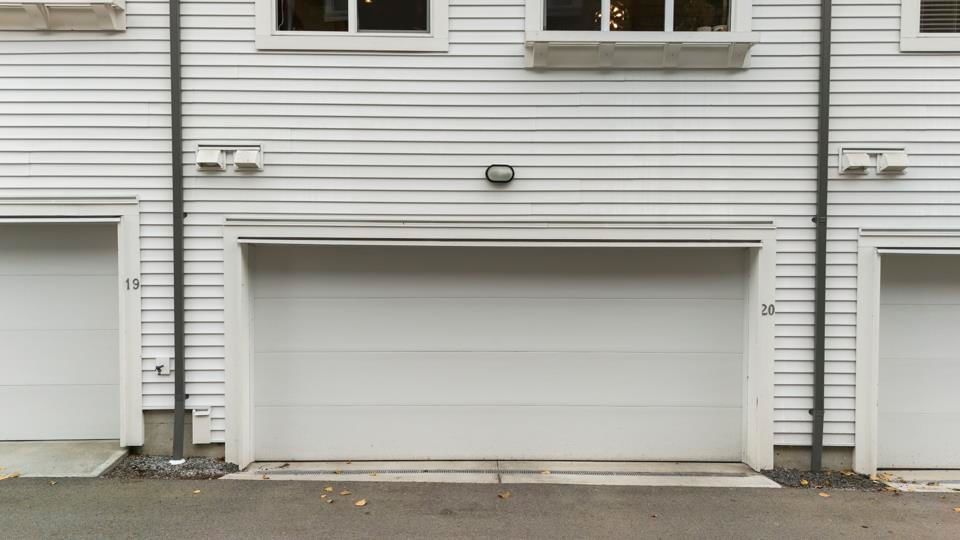 Listing Image 28