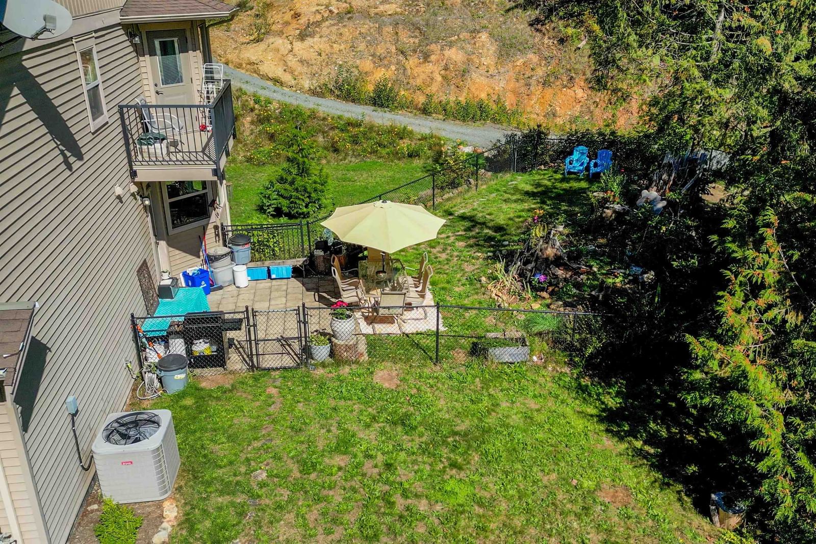 Listing Image 5