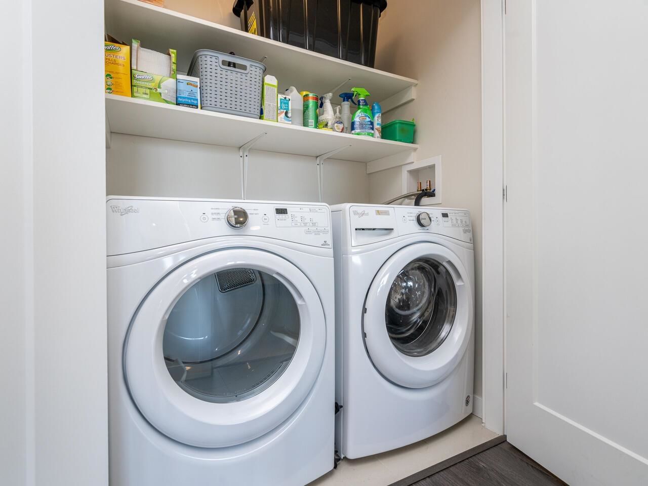 Listing Image 19