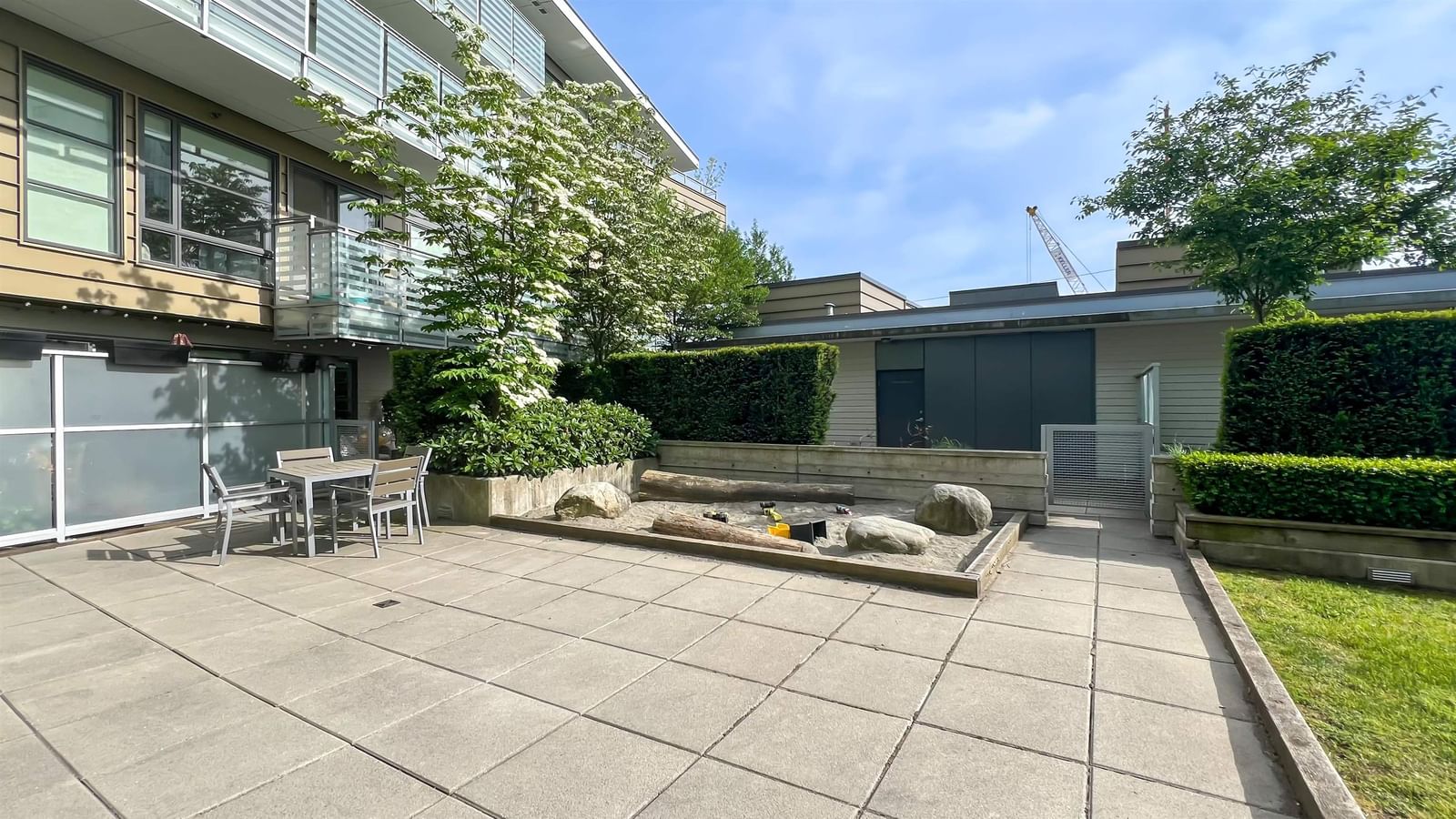 Listing Image 23