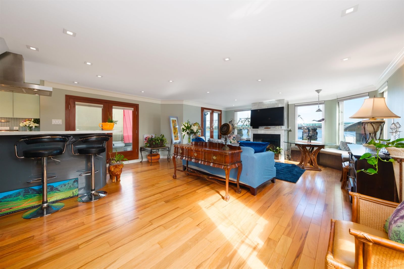 Listing photo 4