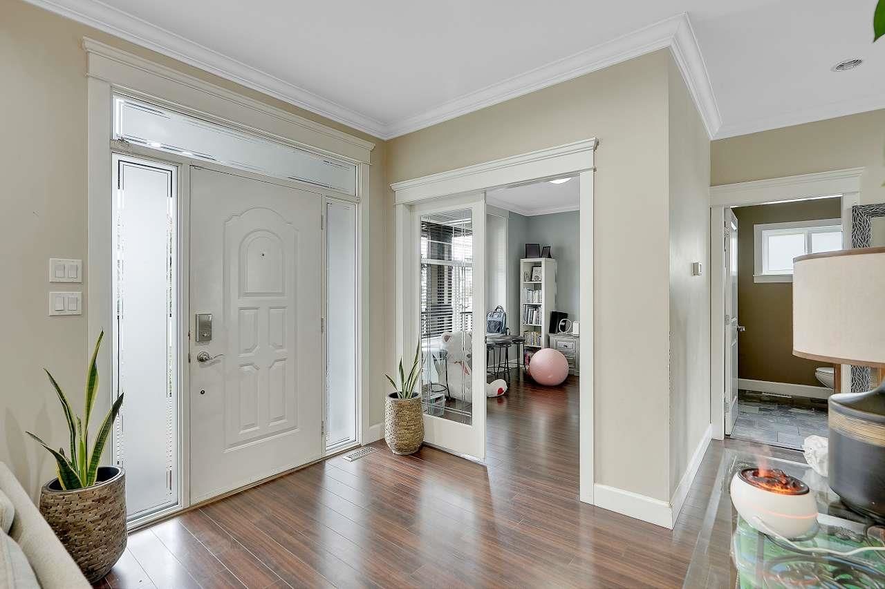 Listing Image 8