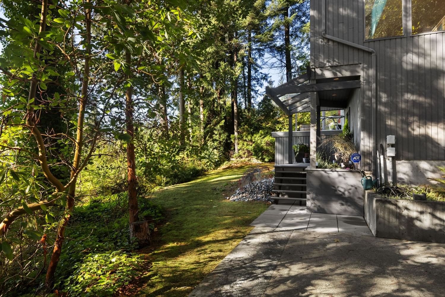 Listing Image 30