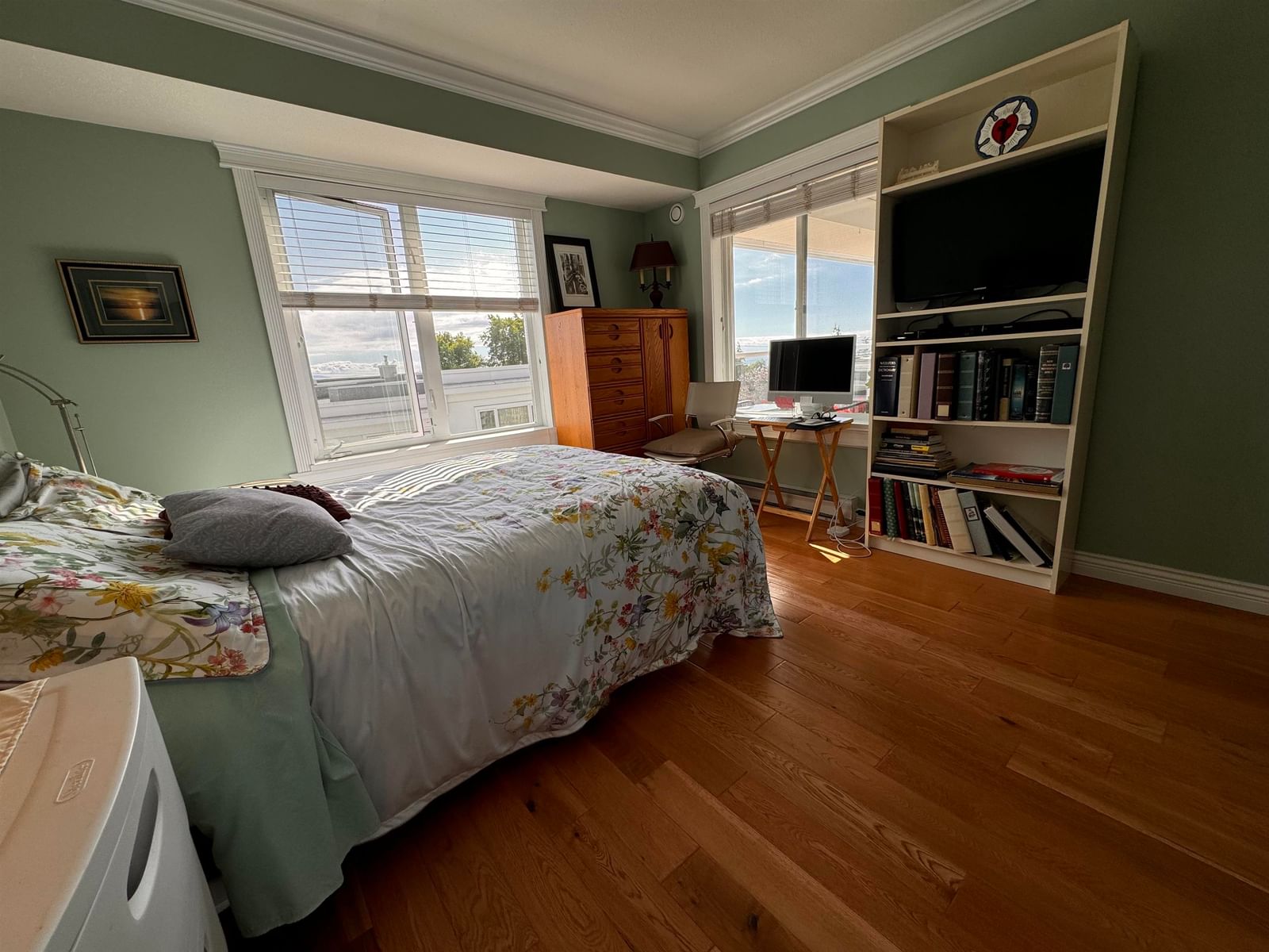 Listing Image 14