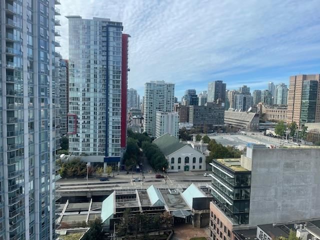 1904 - 183 Keefer Place, Vancouver, V6B 6B9 | Image 3