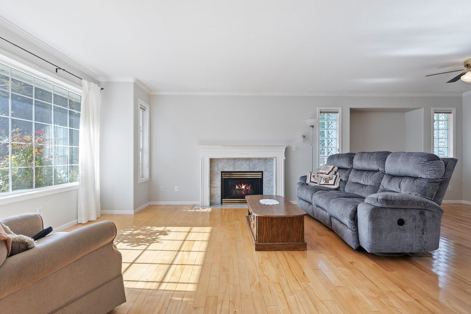 Listing Image 13