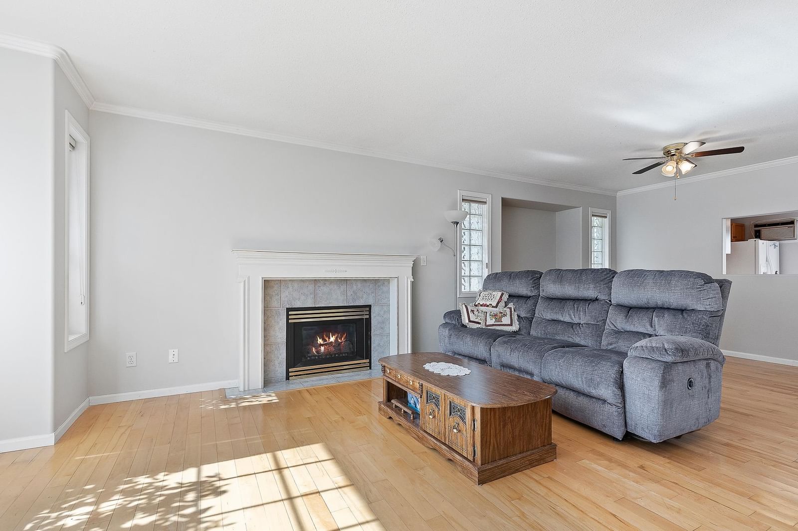 Listing Image 14