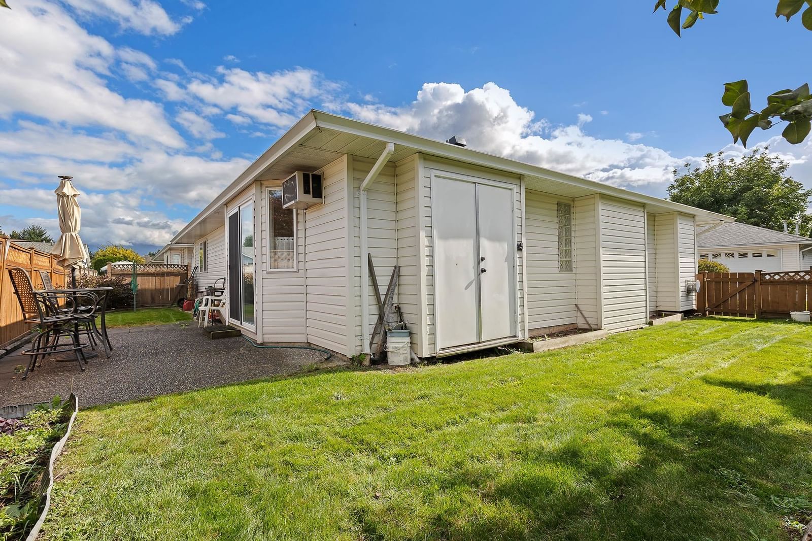 Listing Image 23