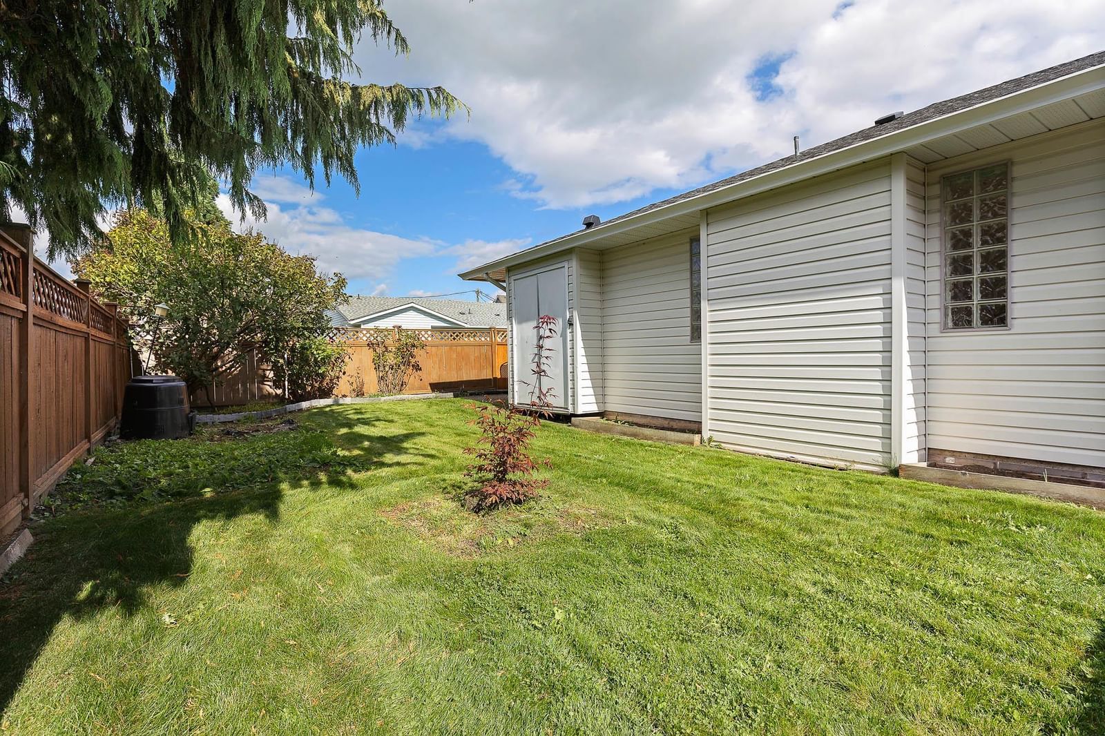 Listing Image 24