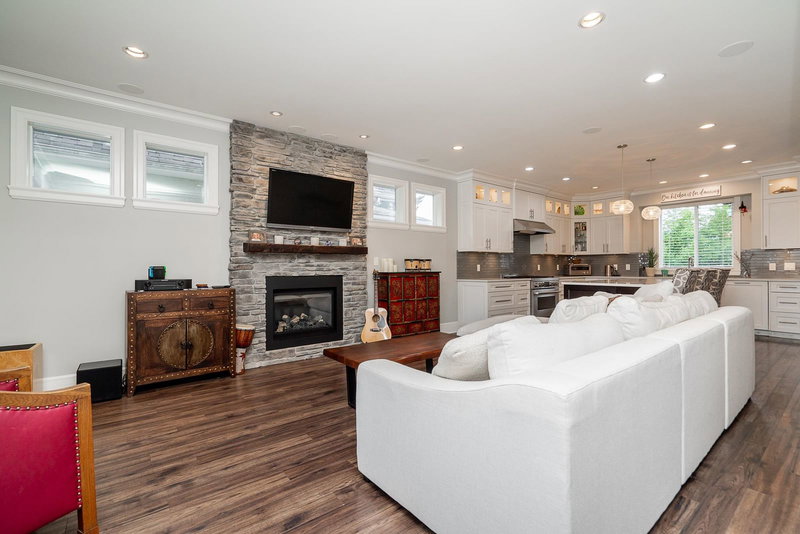 374 Simpson Street, New Westminster, V3L 3J9 | Image 3