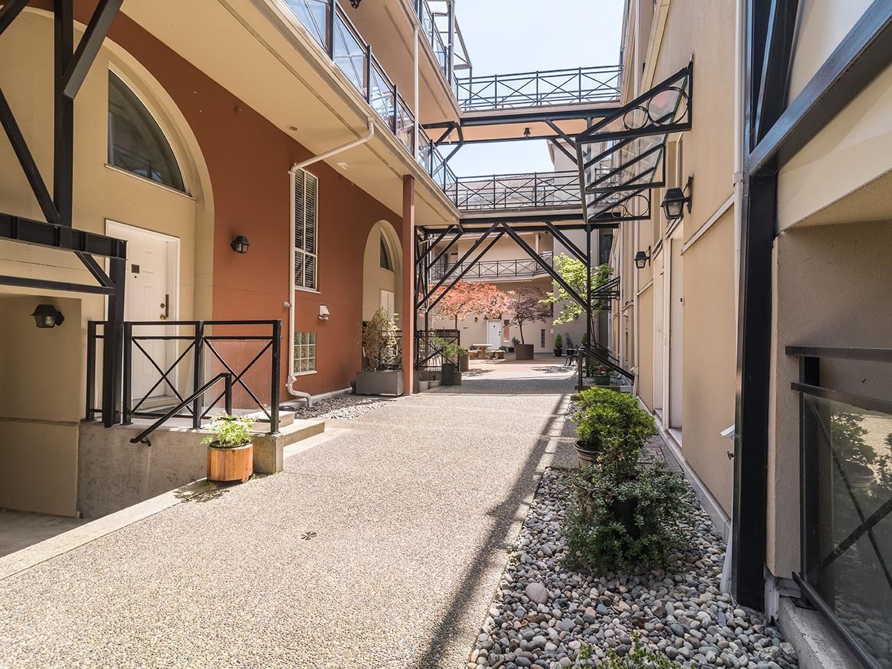 Listing Image 32