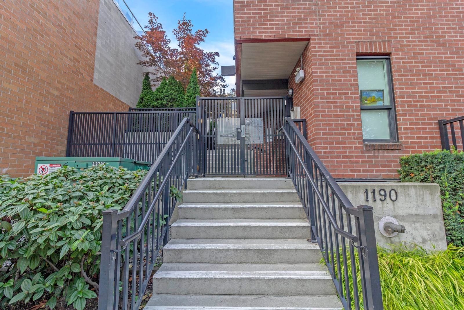 Listing Image 26