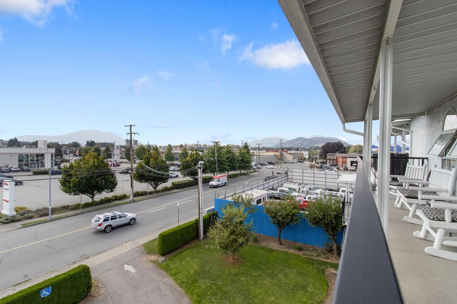 Listing Image 17