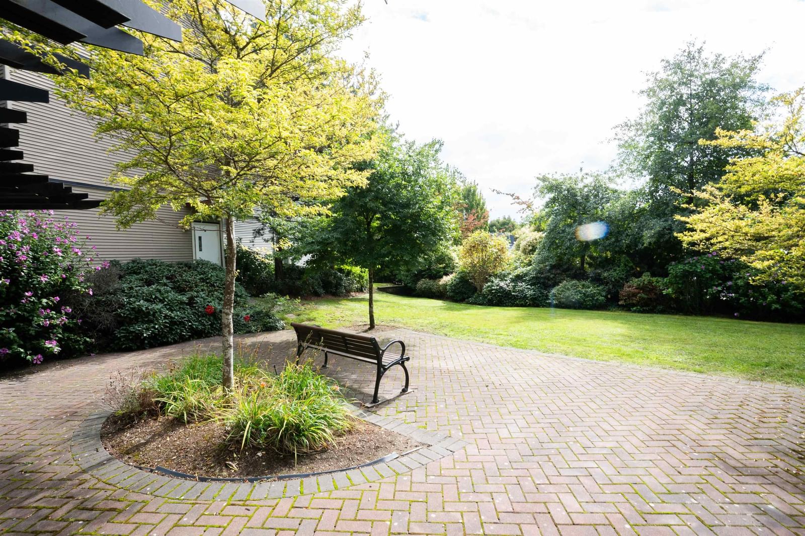 Listing Image 27