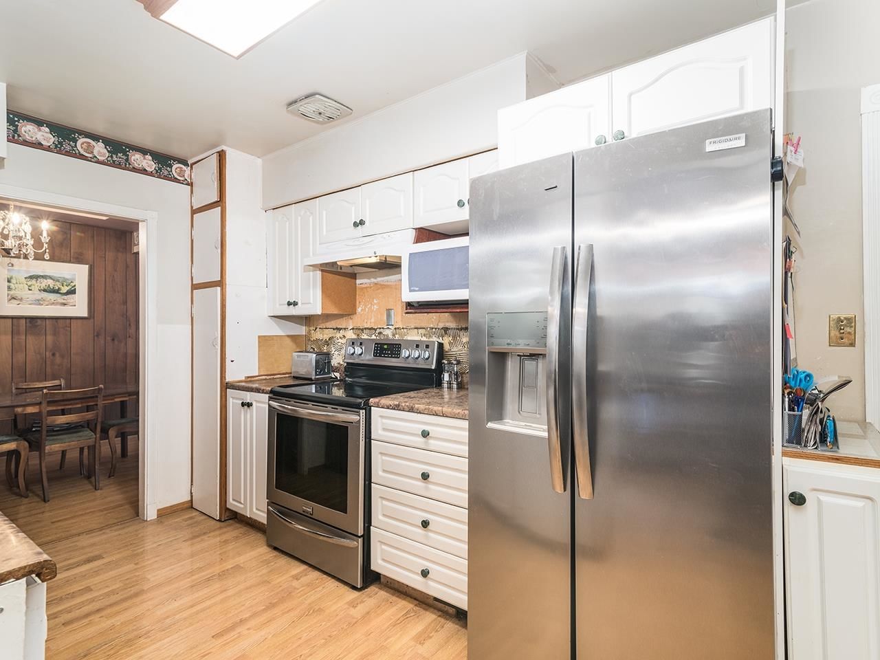 Listing Image 12