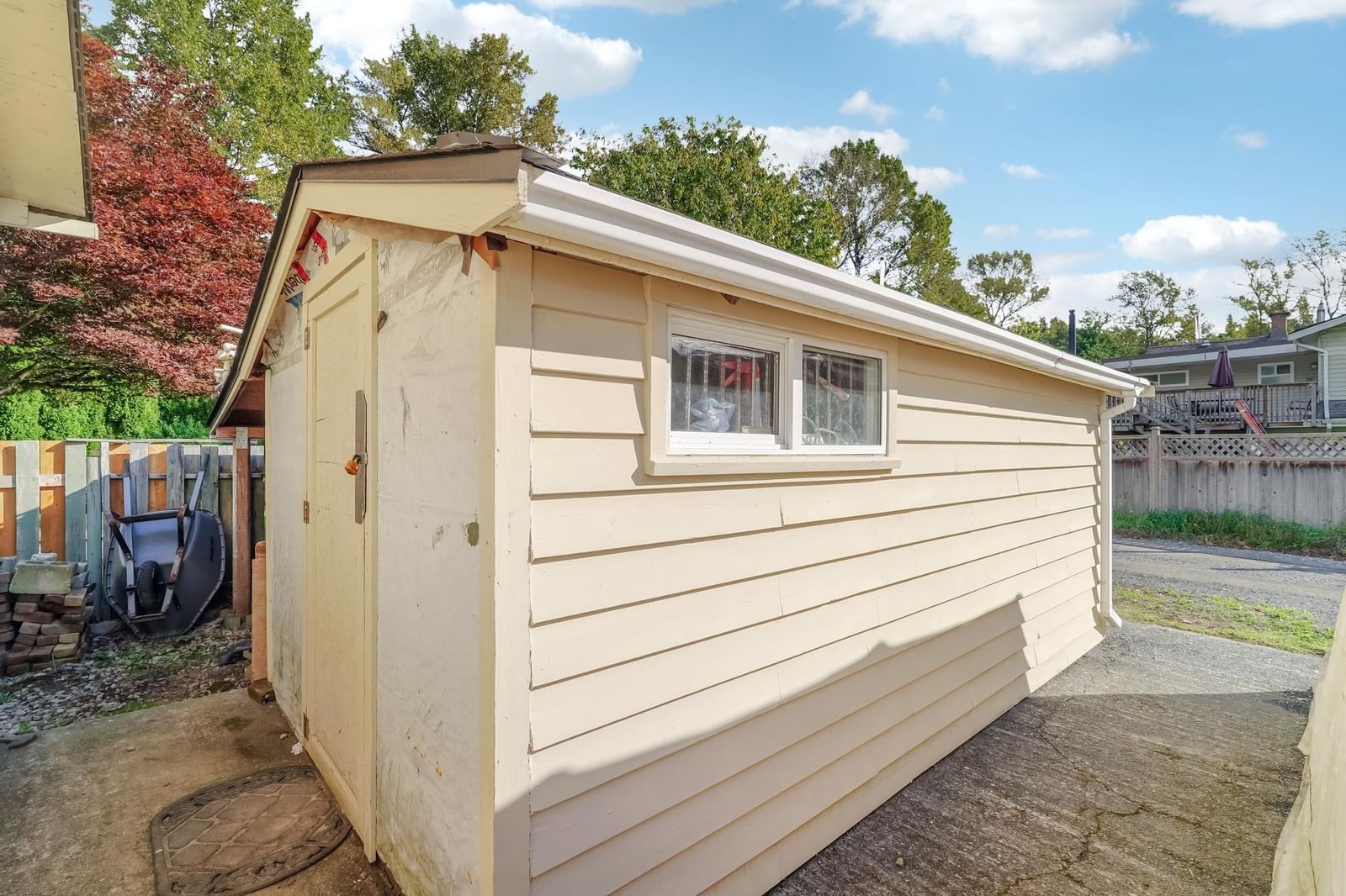 Listing Image 15