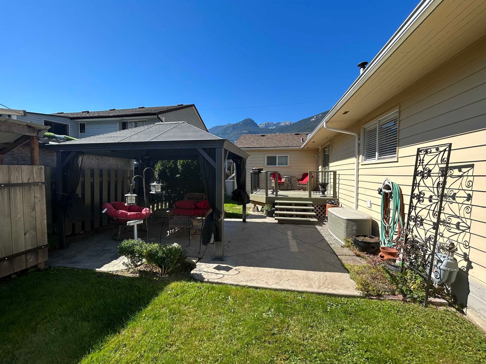 Listing Image 18