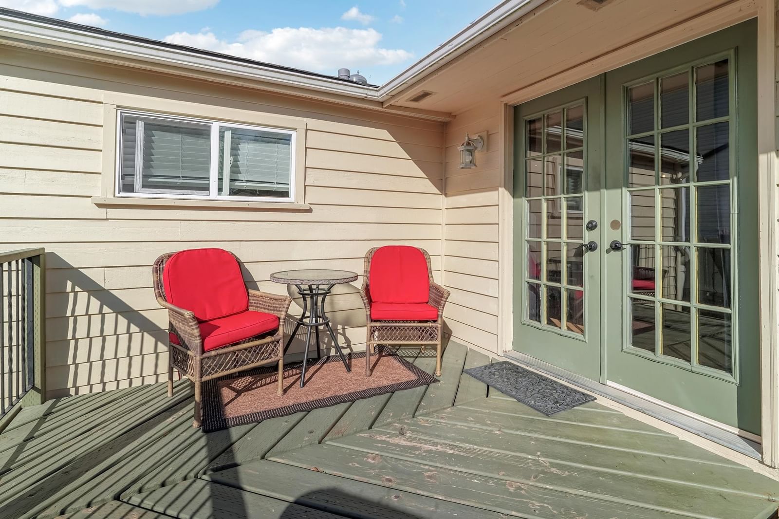 Listing Image 6