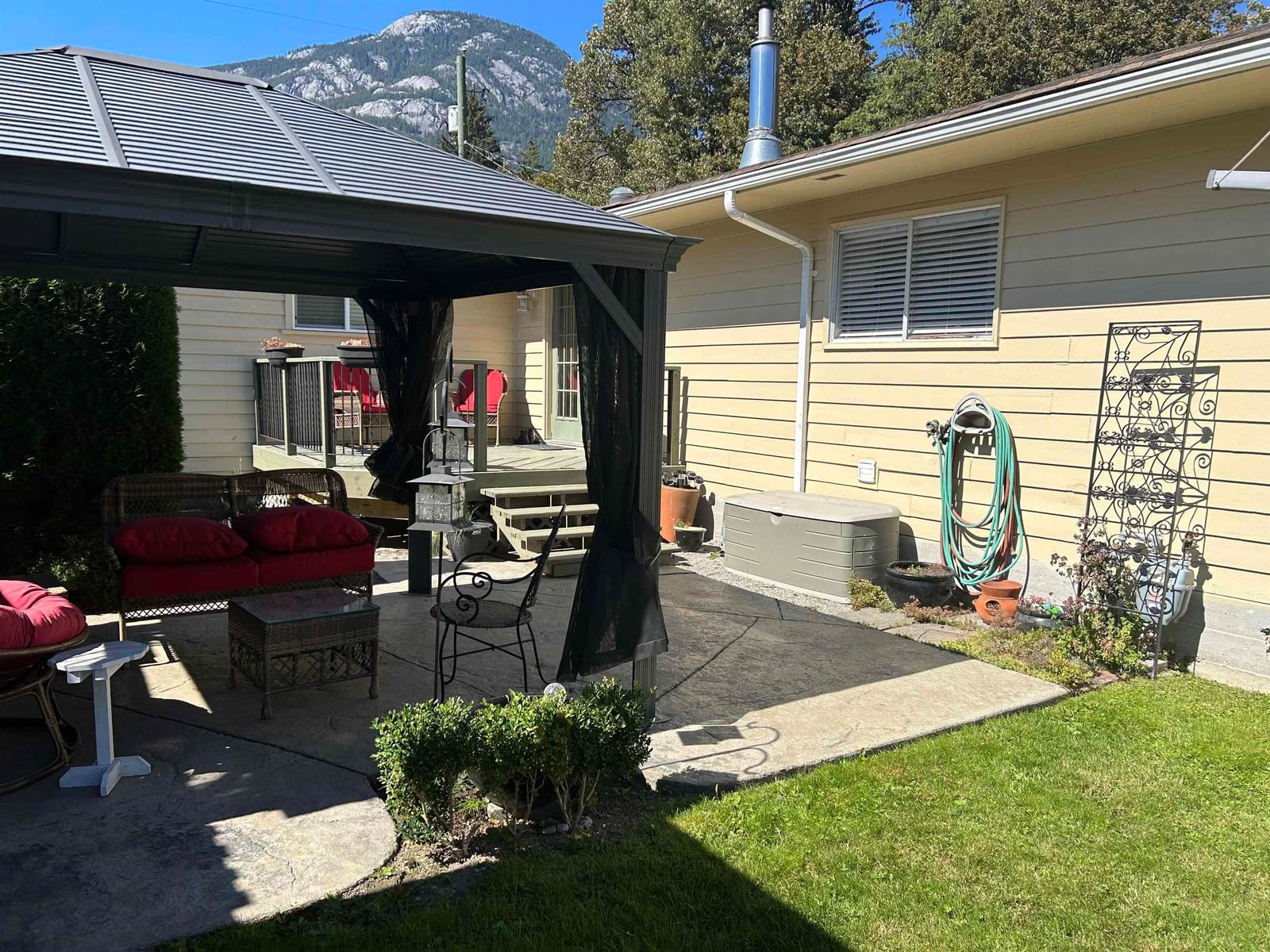 Listing Image 8