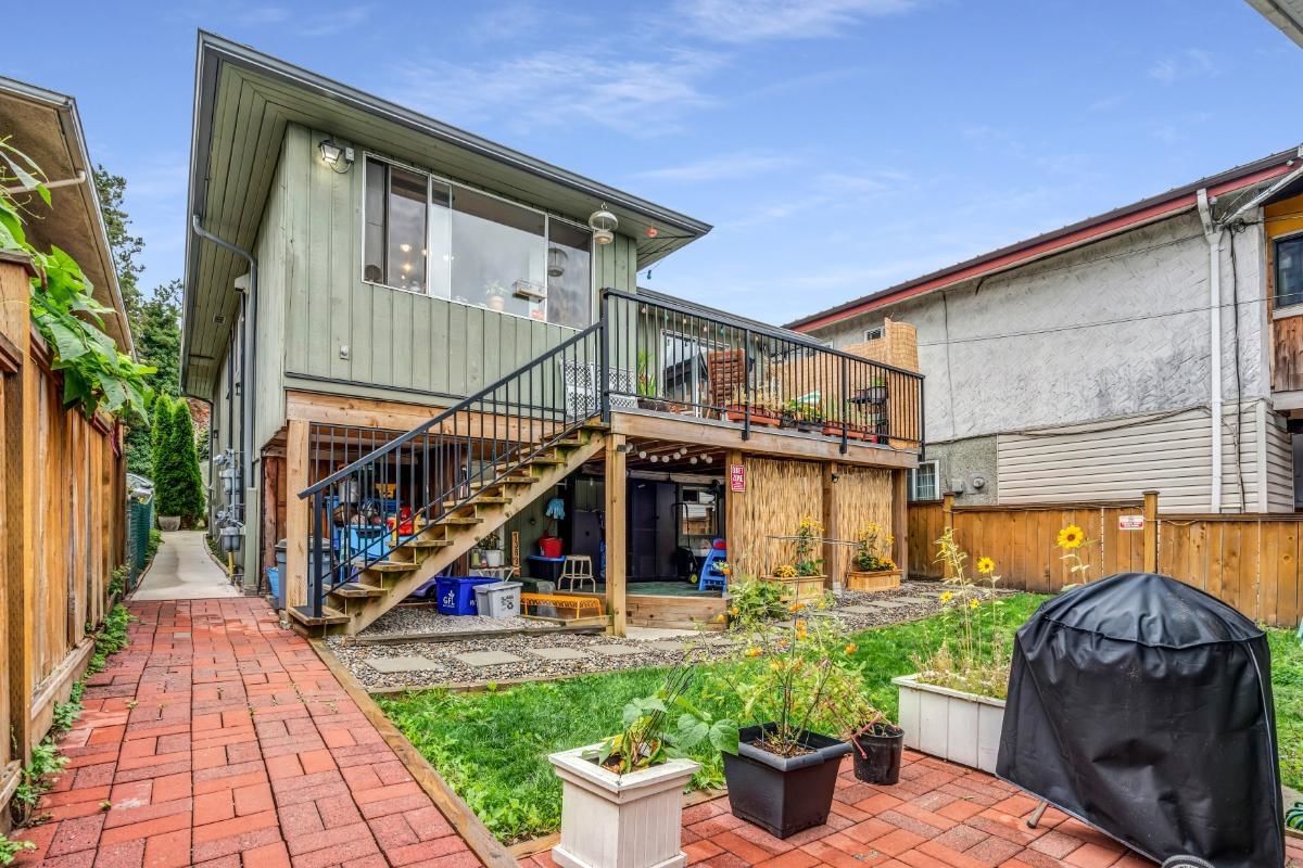 Listing Image 3