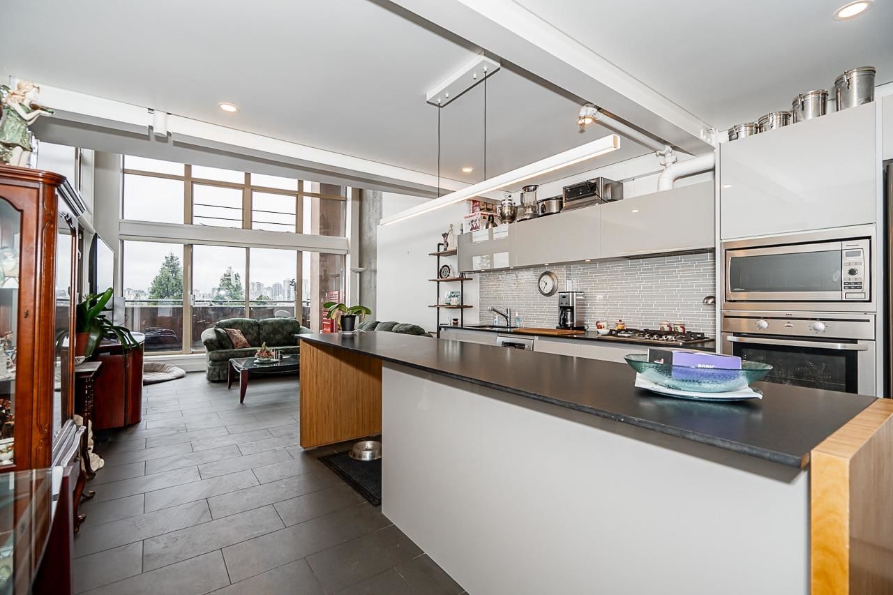 Listing Image 10