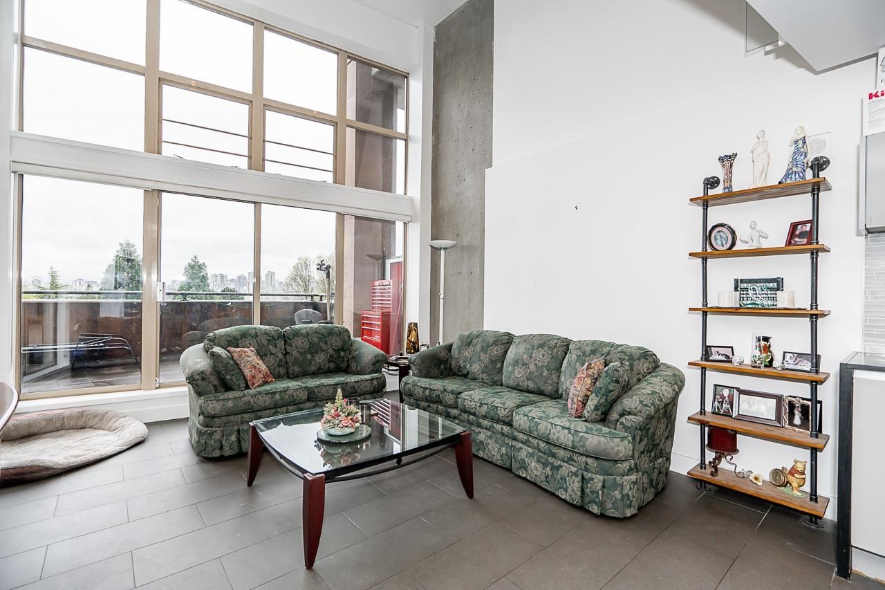 Listing Image 16