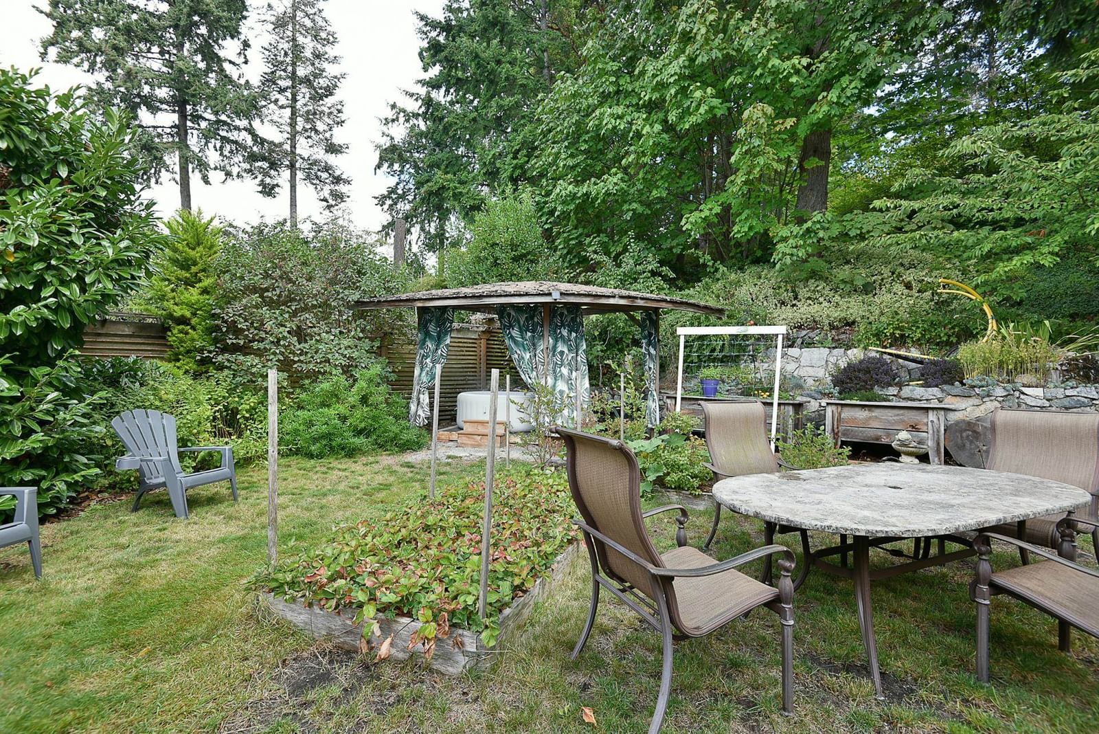 Listing Image 19