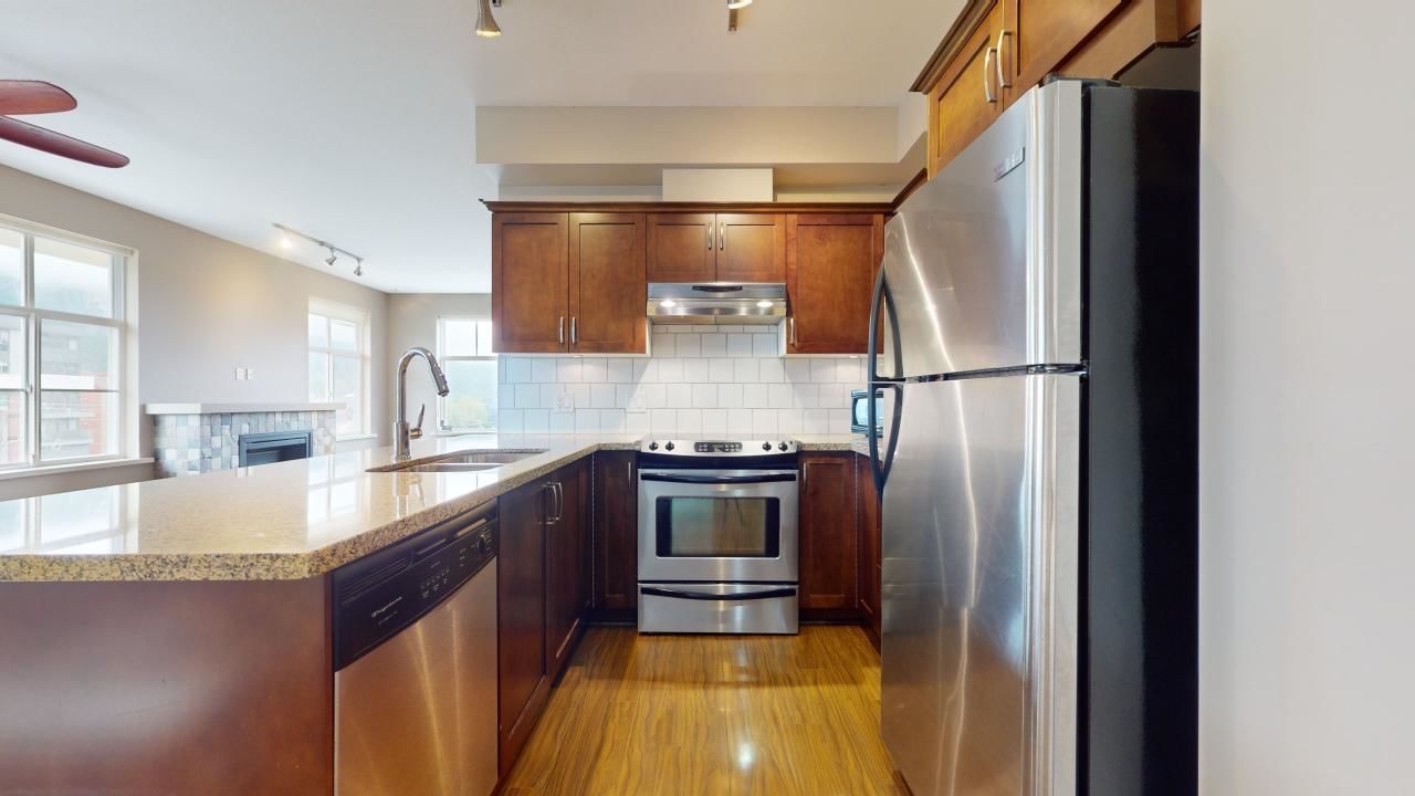 Listing Image 17