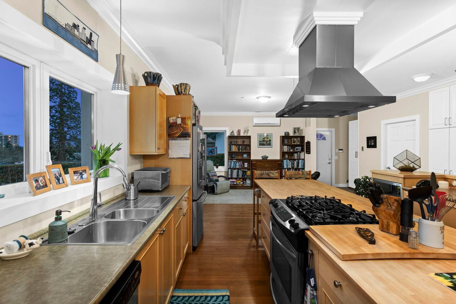 Listing Image 13