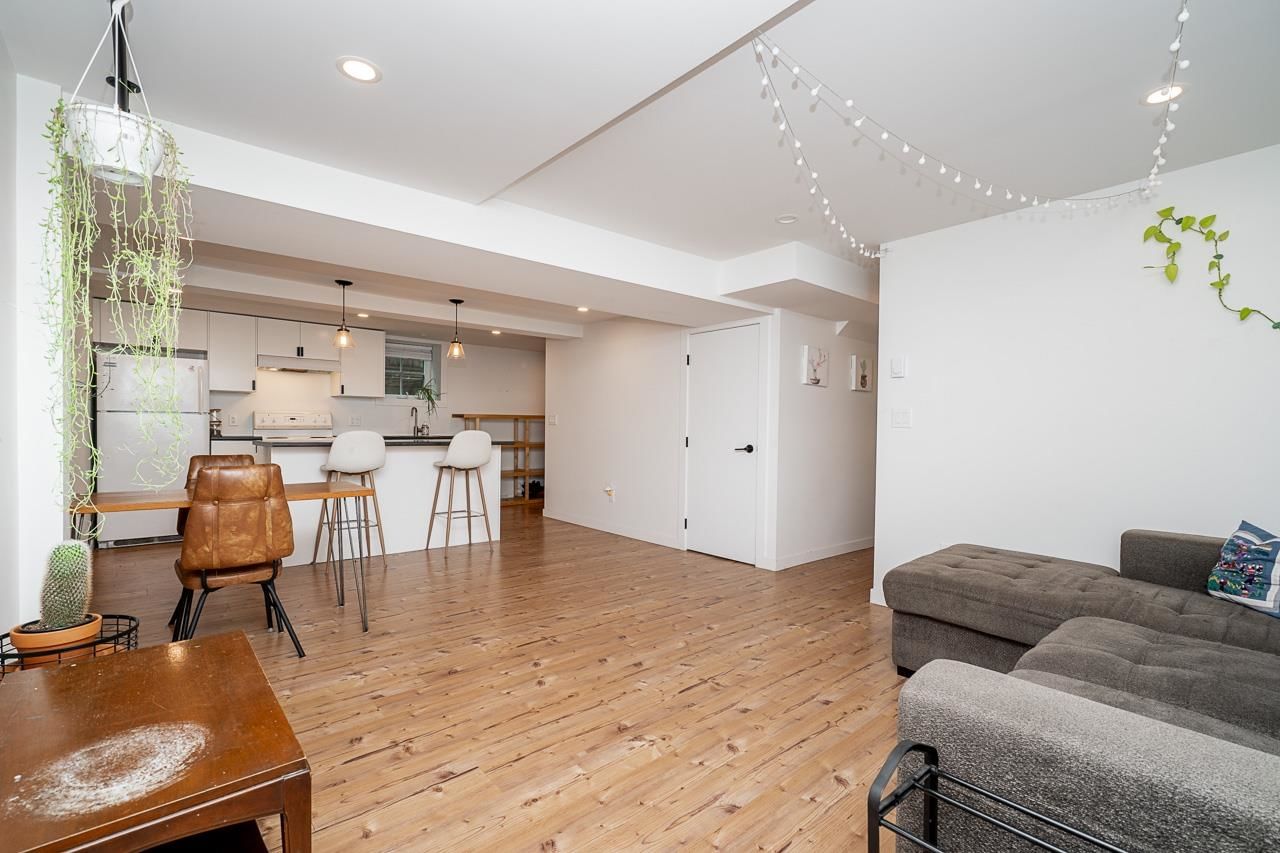 Listing Image 18