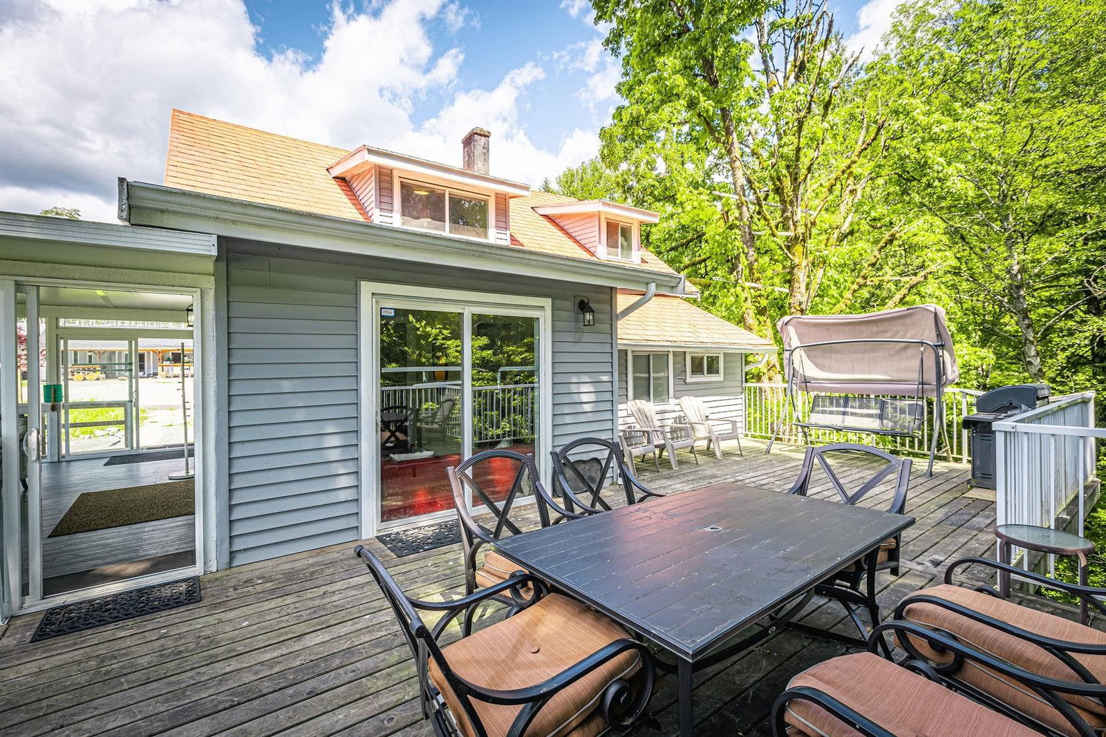 Listing Image 15