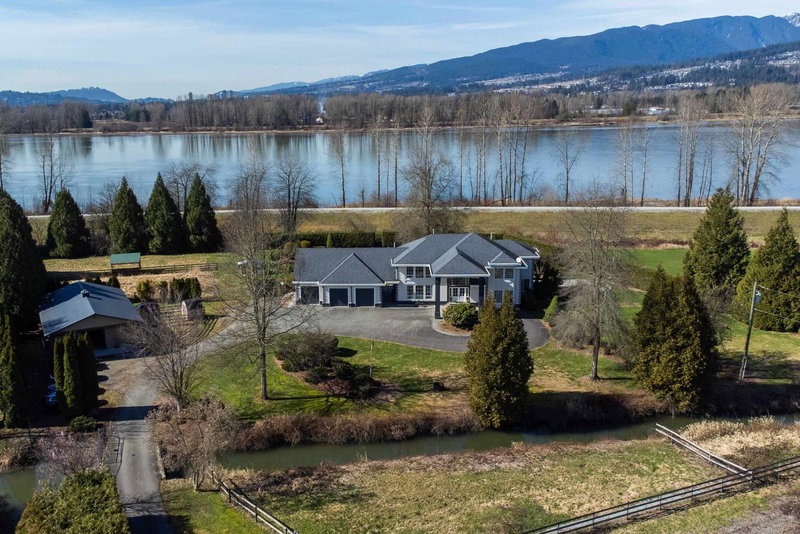 14531 Charlier Road, Pitt Meadows, V3Y 2T8 | Image 2