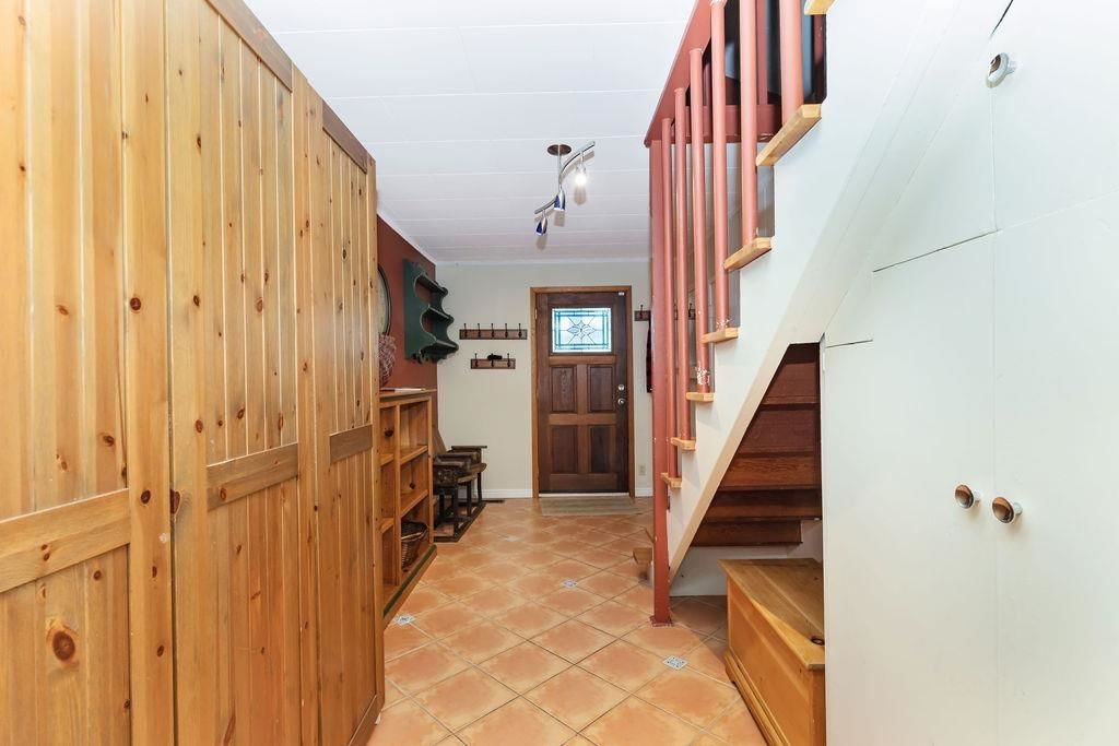 Listing Image 24