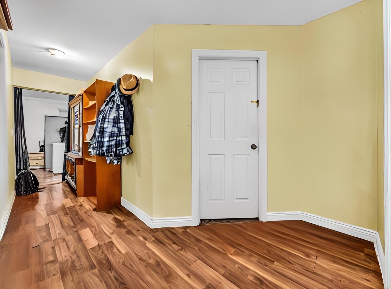 Listing Image 31
