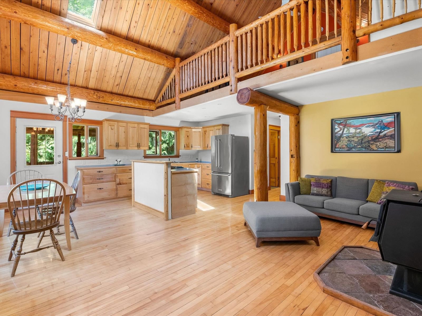 Listing Image 9