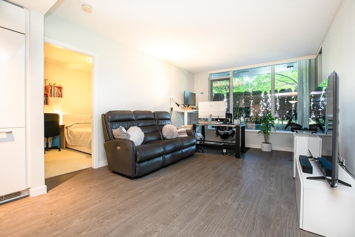 Listing Image 9