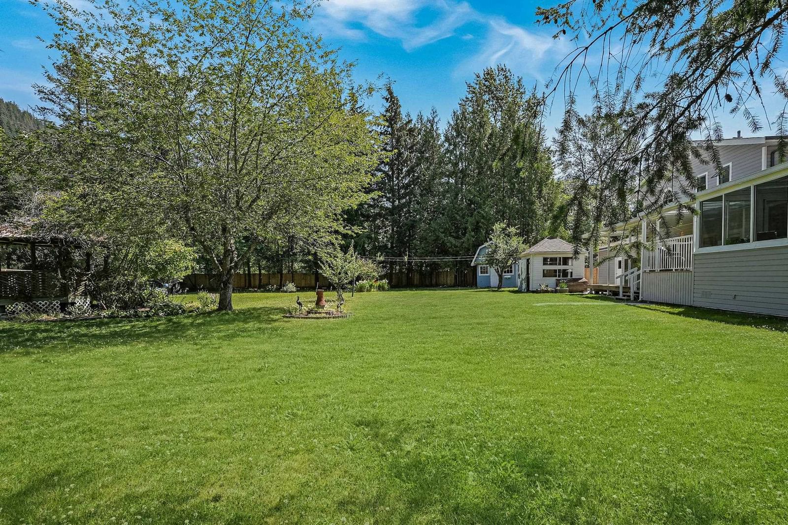 Listing Image 16
