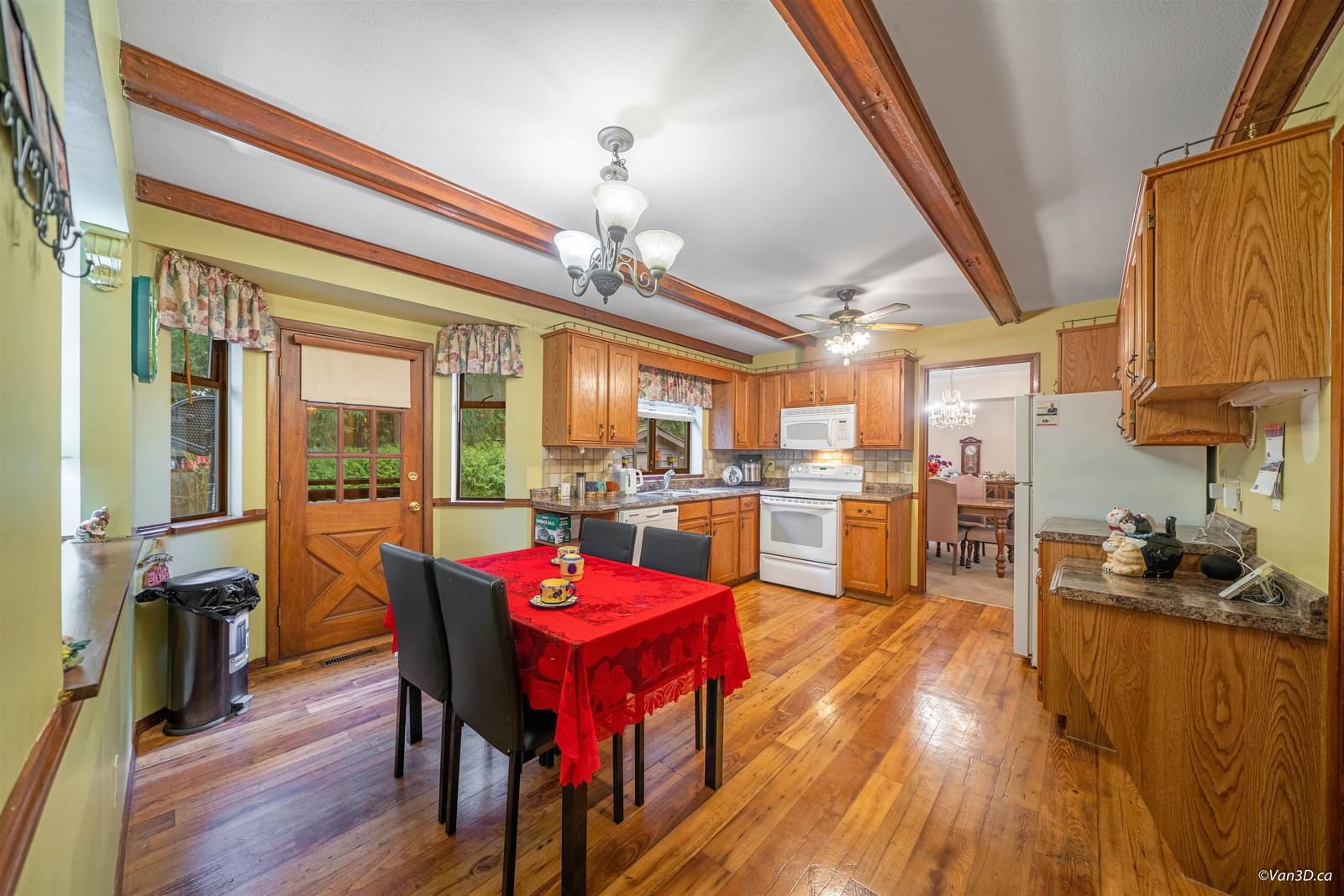 Listing Image 12