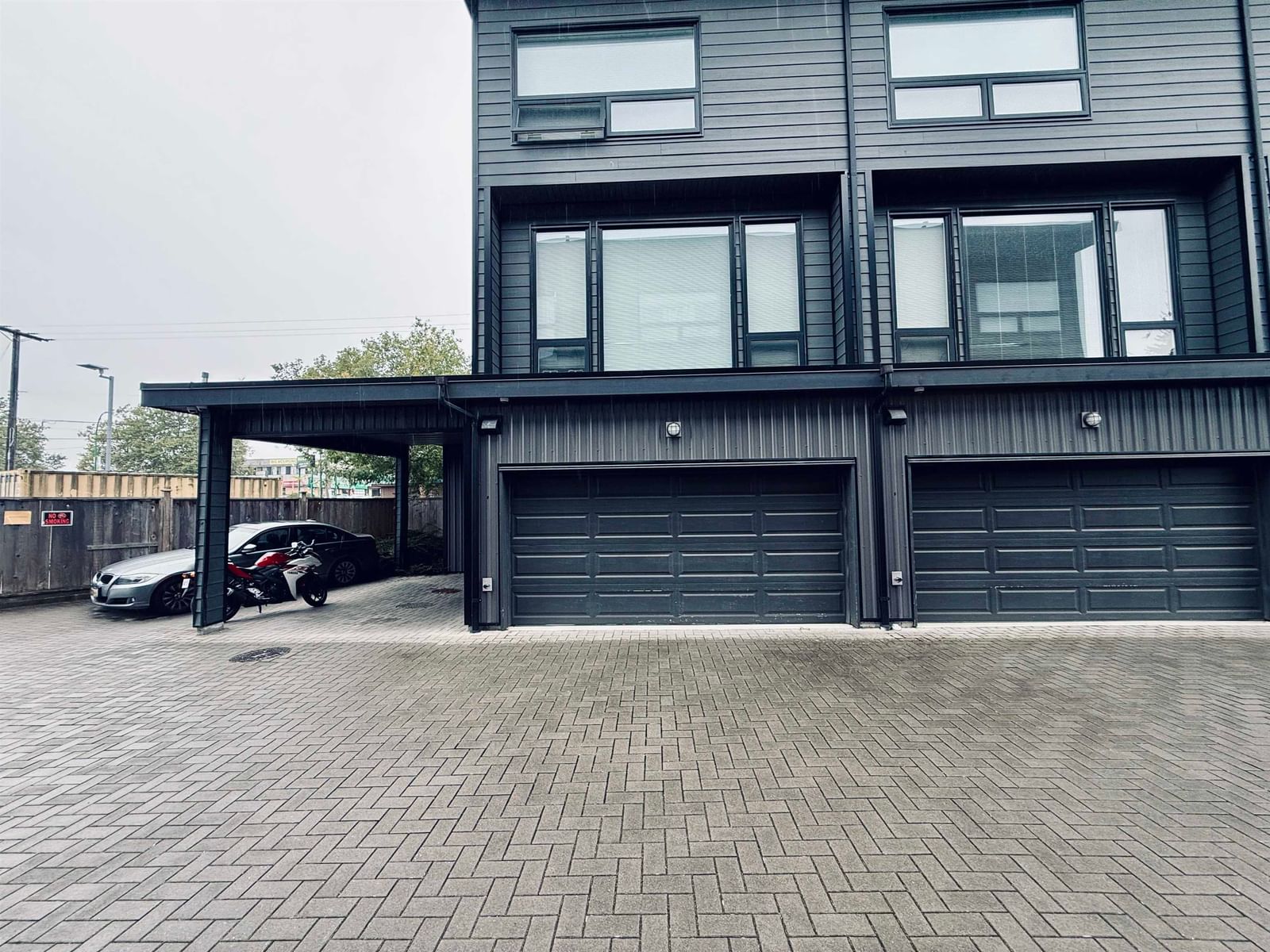Listing Image 25