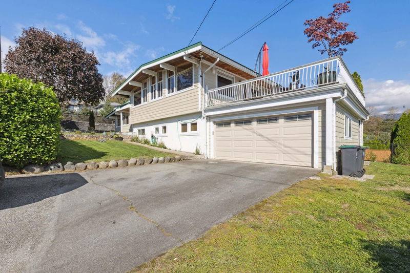 1070 Brooksbank Avenue, North Vancouver, British Columbia (MLS R2928559)