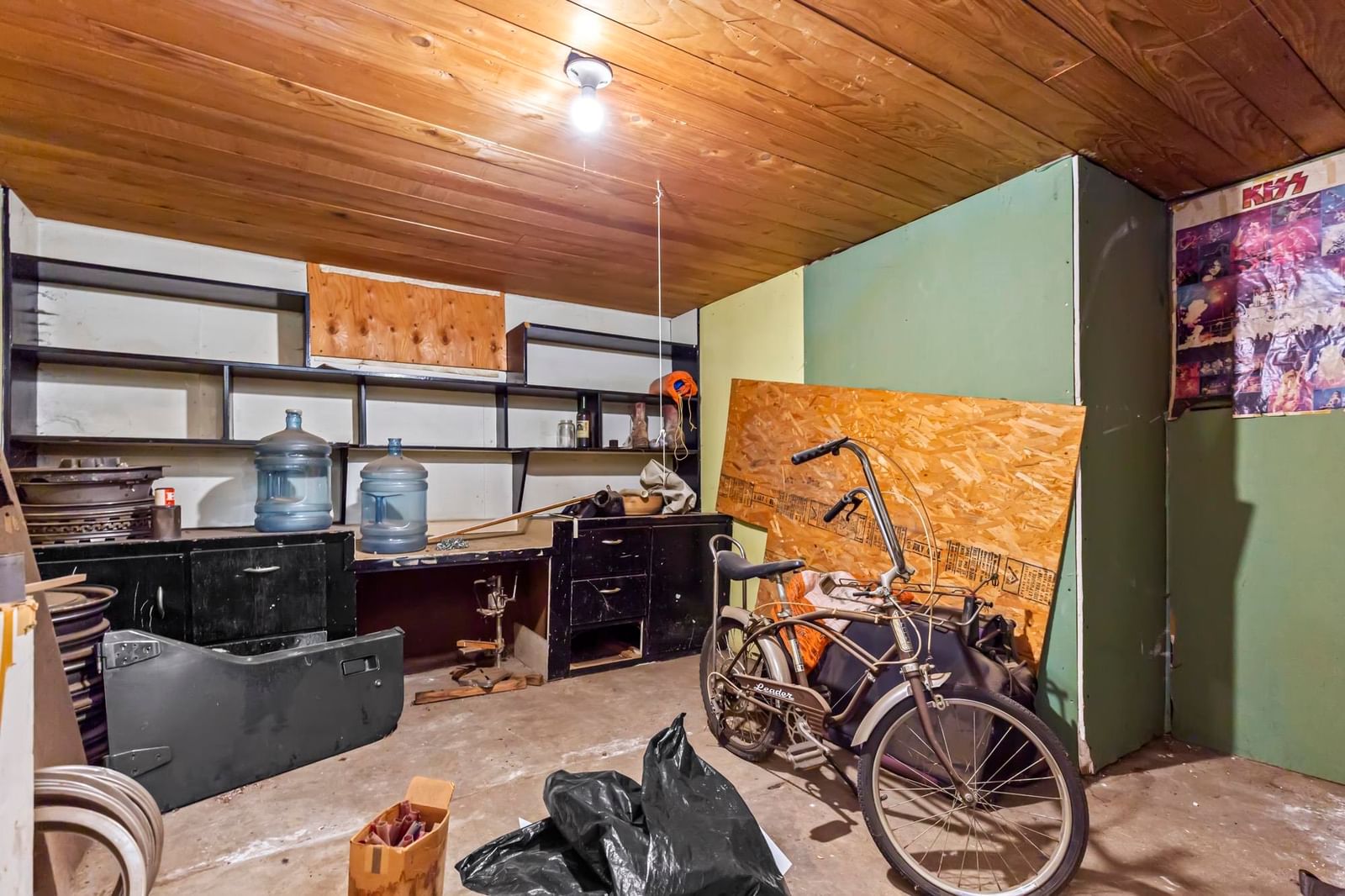 Listing Image 15