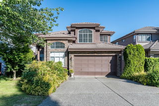 1689 Kingfisher Crescent