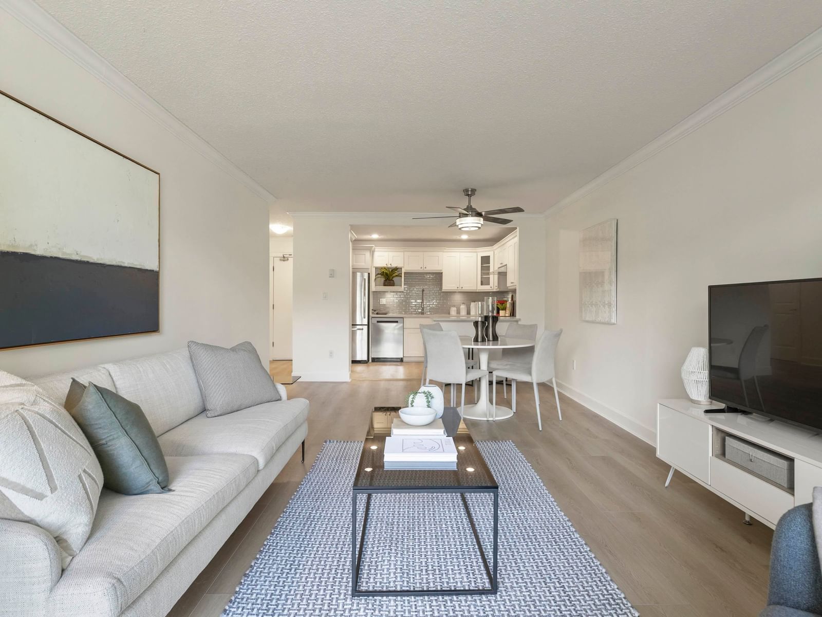 Listing Image 16