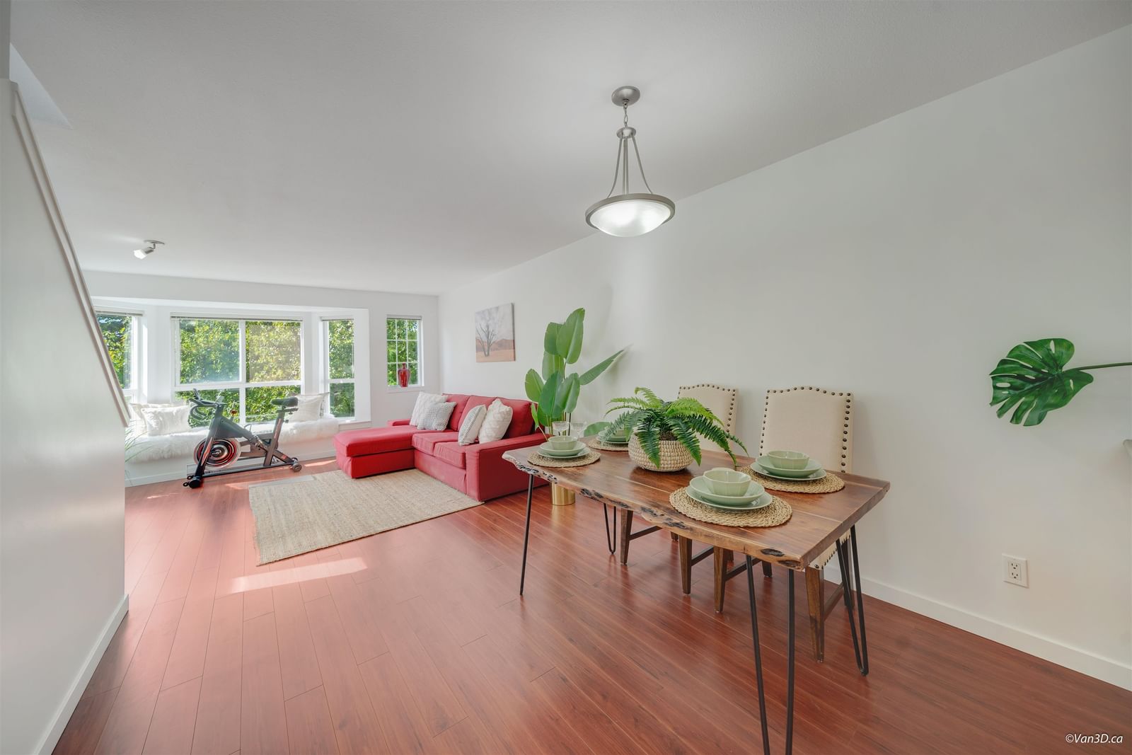 Listing Image 8
